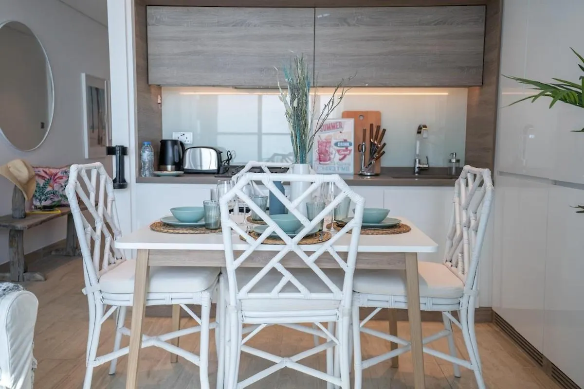 Apartment Charming Minimalist Studio Perfect For 4 In Dubai Marina